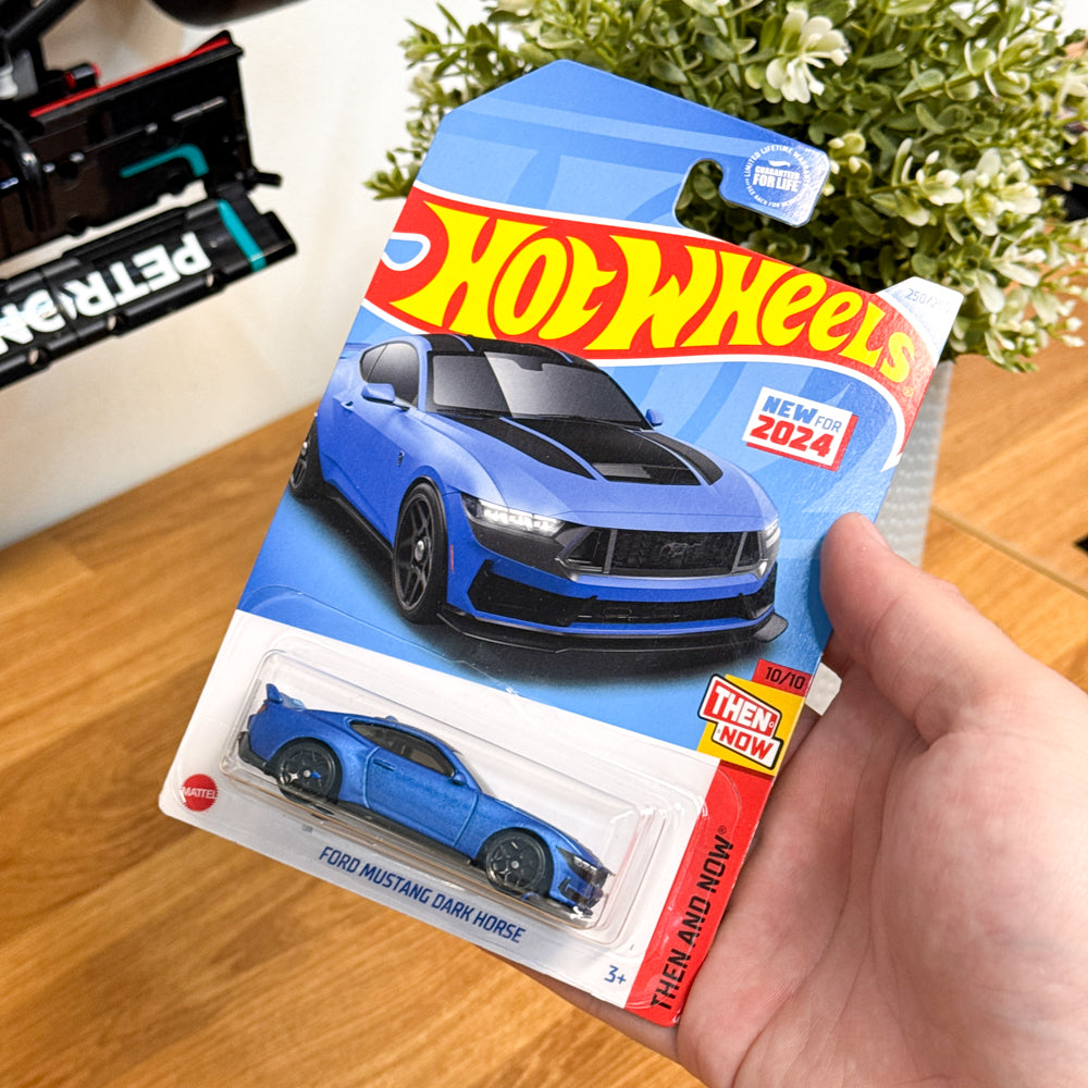 Hot Wheels Ford Mustang Dark Horse blauw VS |